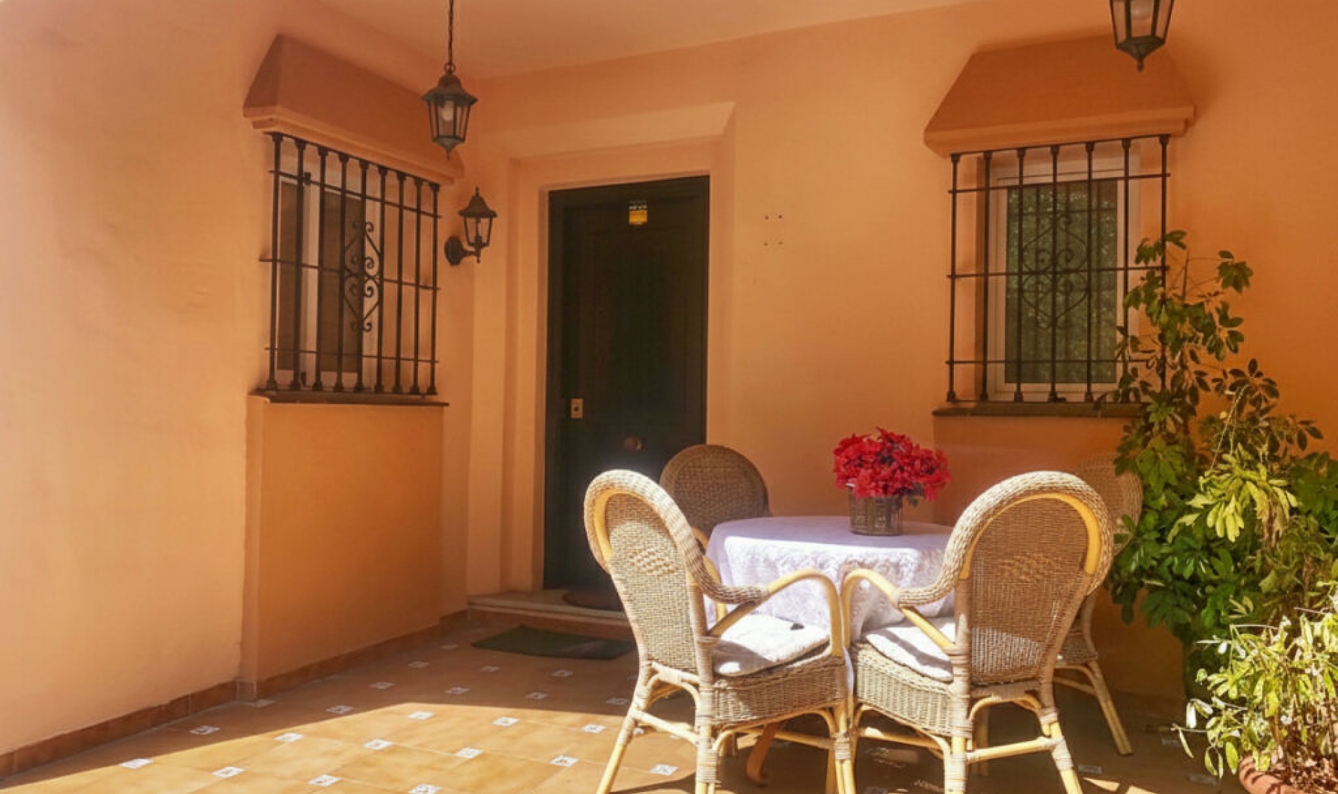 Resale - House -
Guadalmina Alta