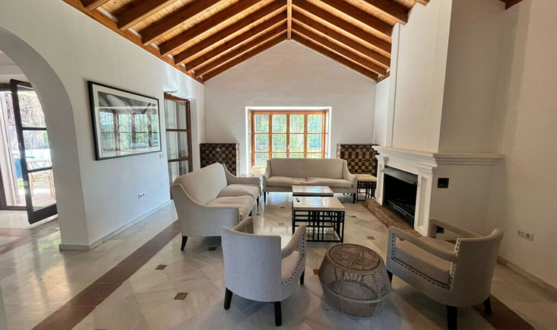 Resale - House -
Guadalmina Alta