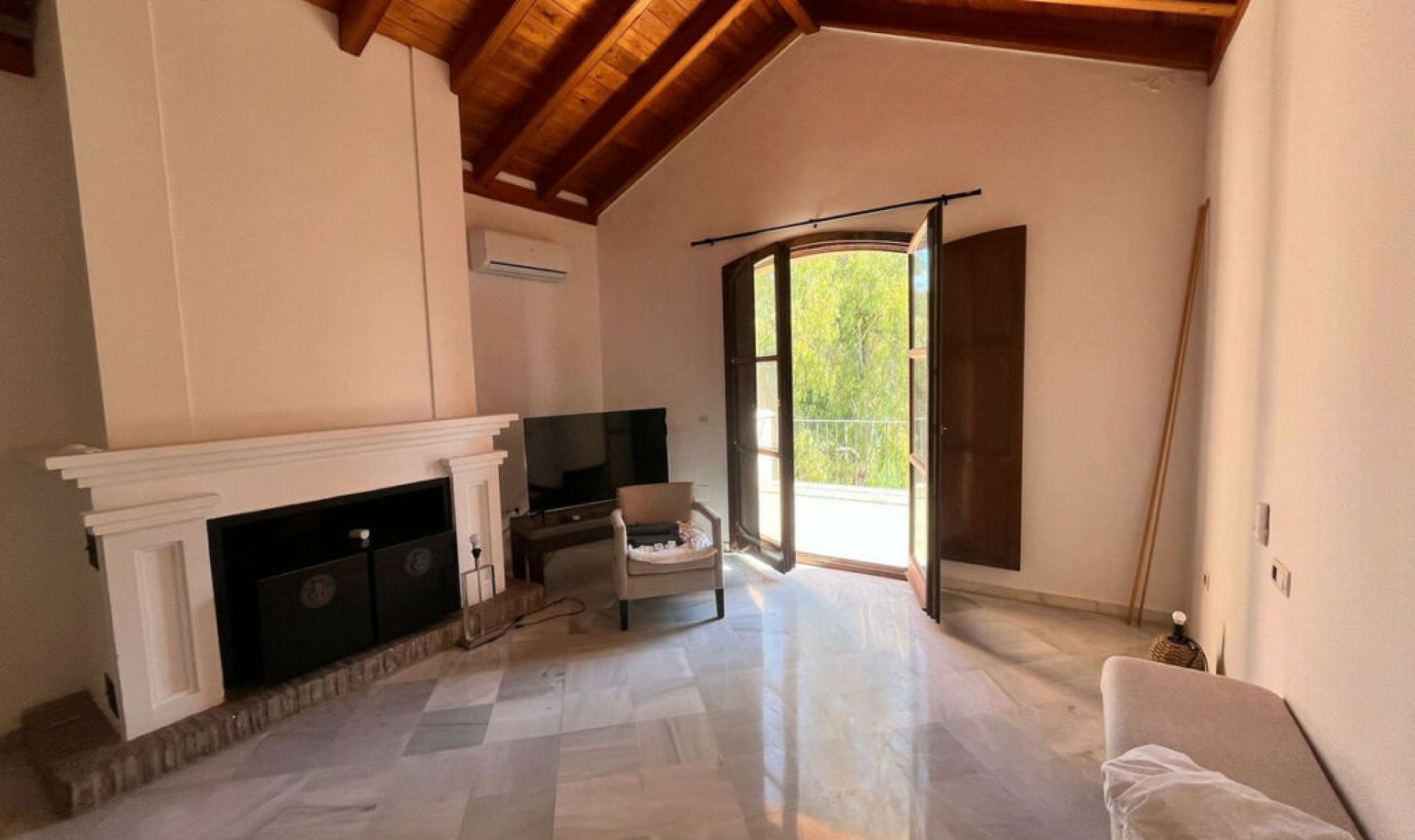 Resale - House -
Guadalmina Alta