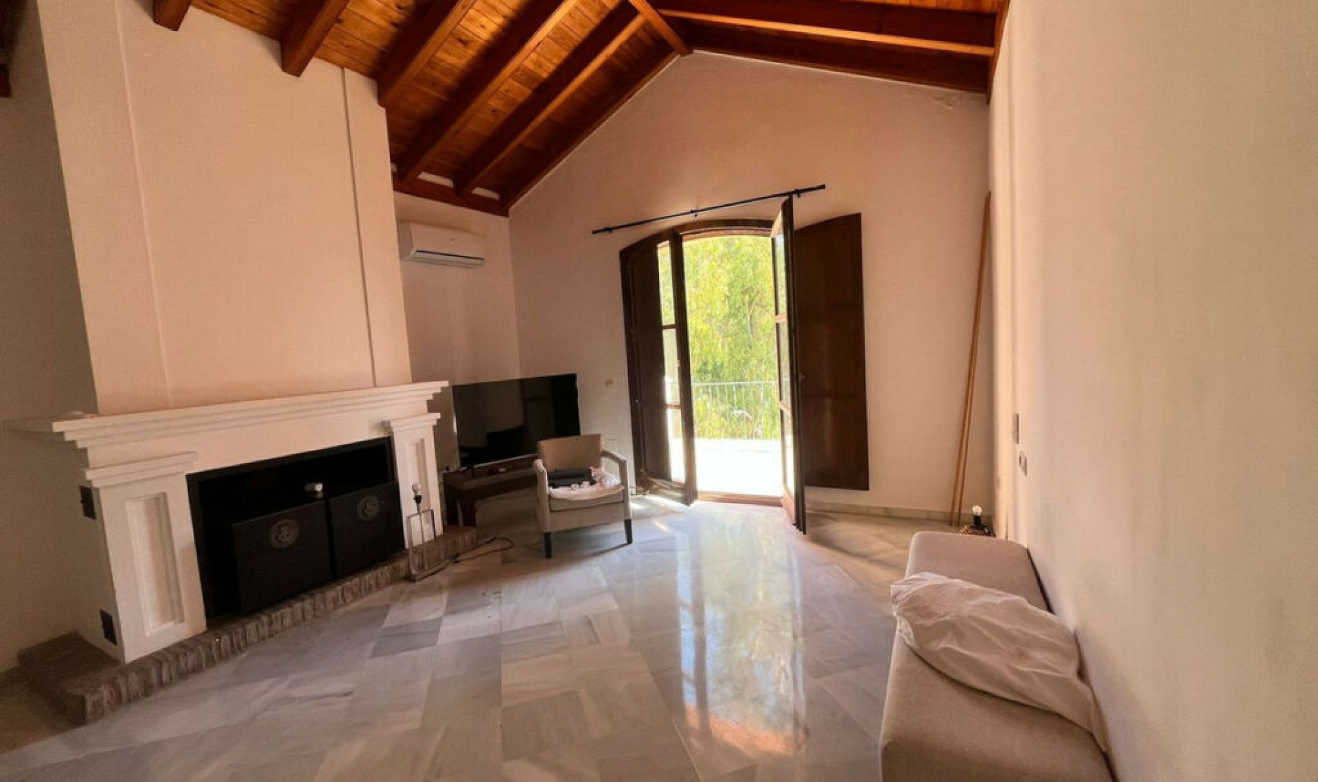 Resale - House -
Guadalmina Alta