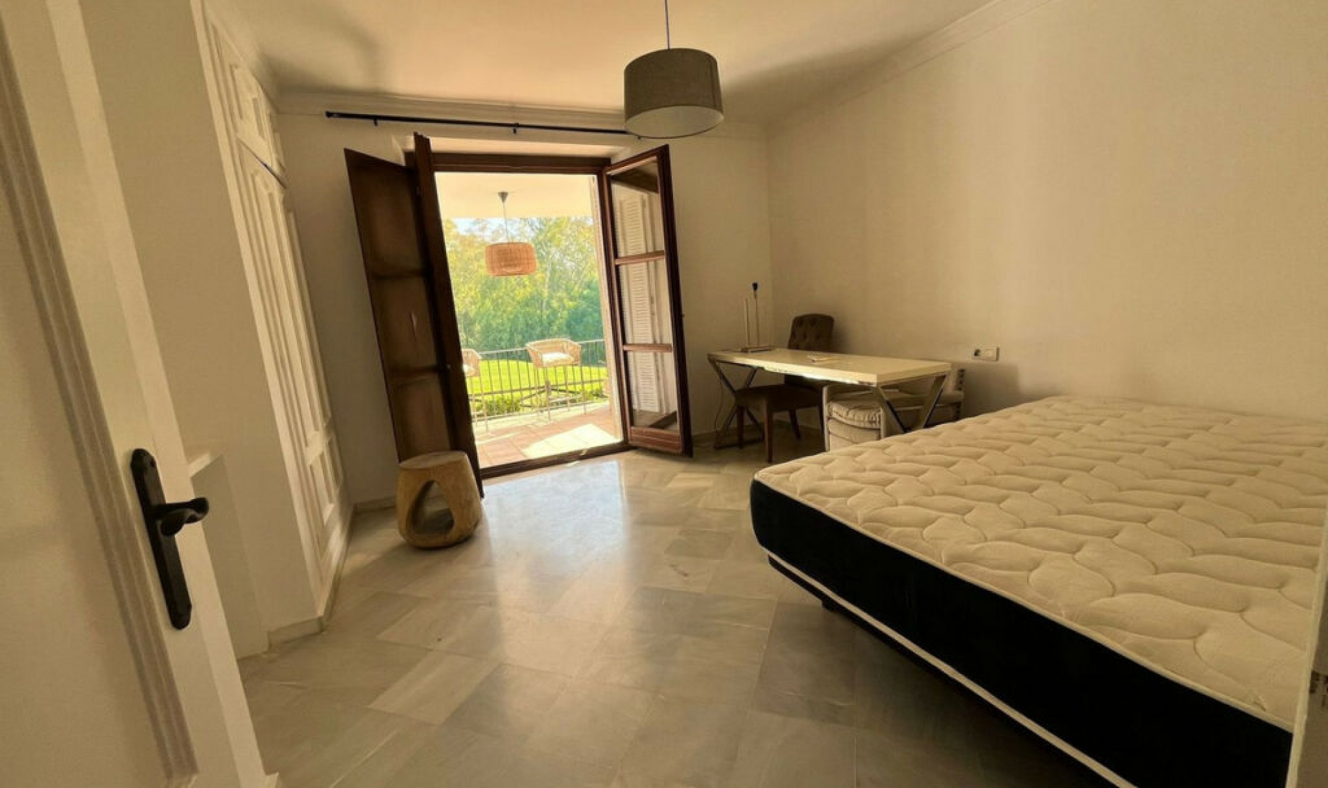 Resale - House -
Guadalmina Alta