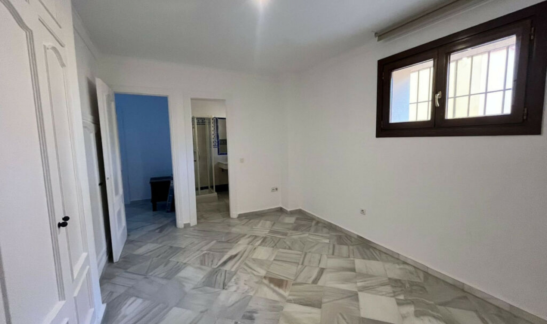 Resale - House -
Guadalmina Alta