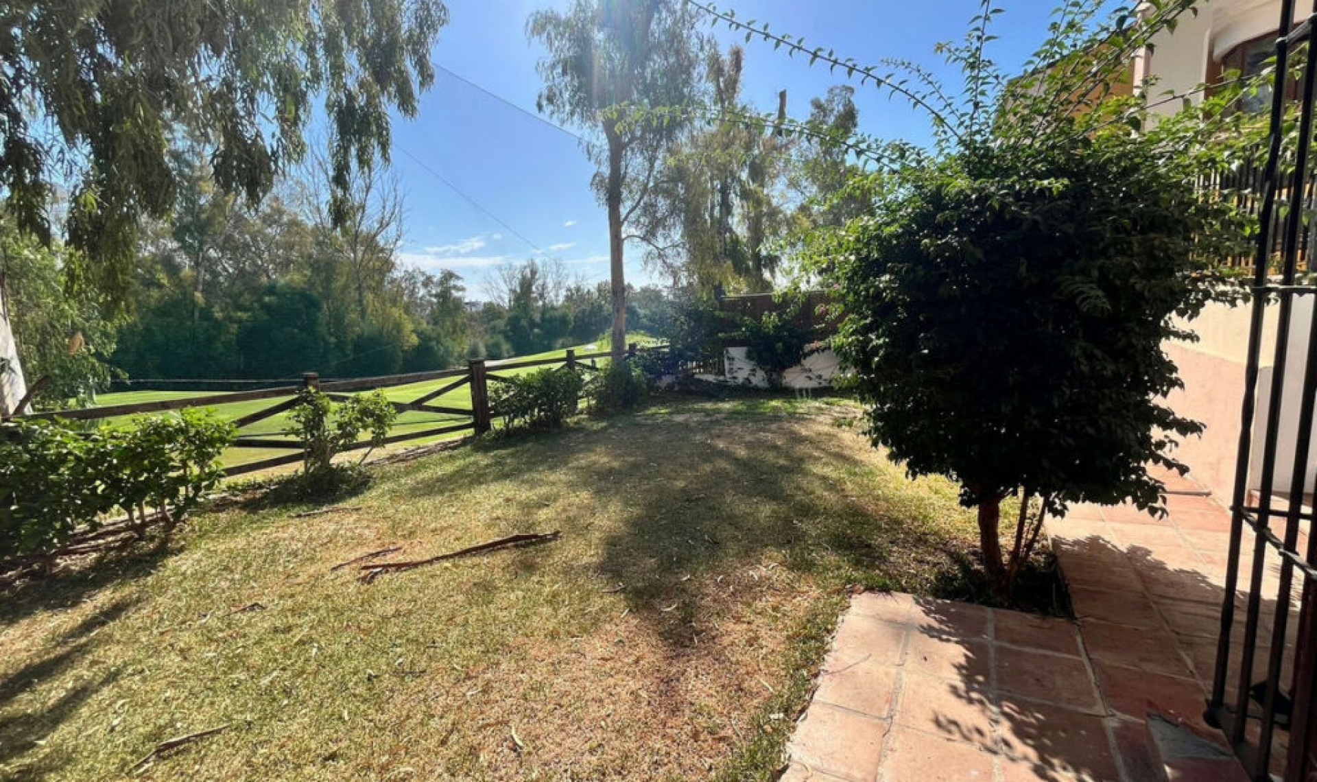 Resale - House -
Guadalmina Alta