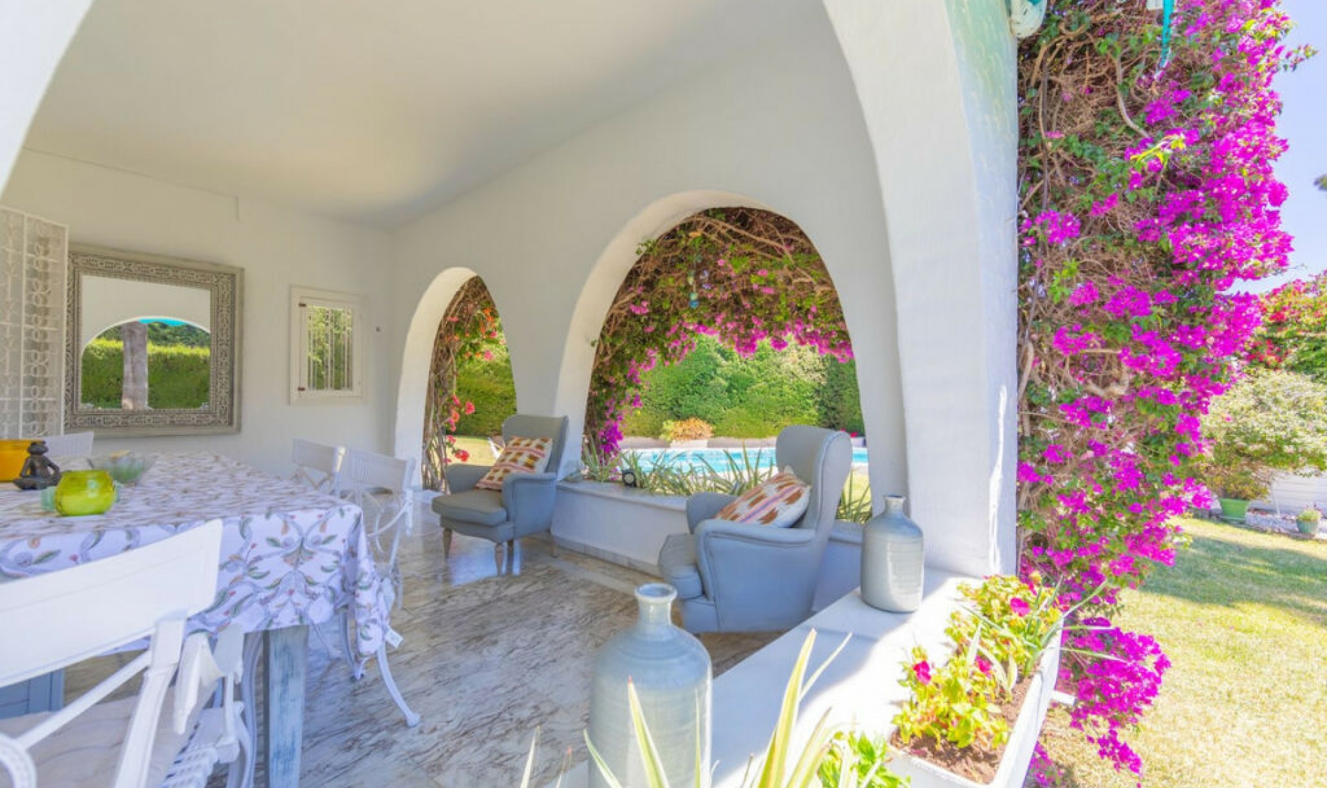 Resale - House -
Guadalmina Alta