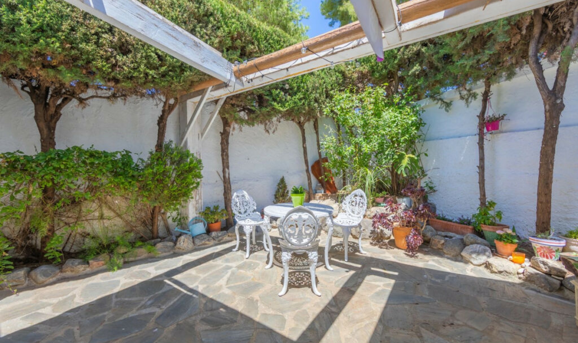 Resale - House -
Guadalmina Alta