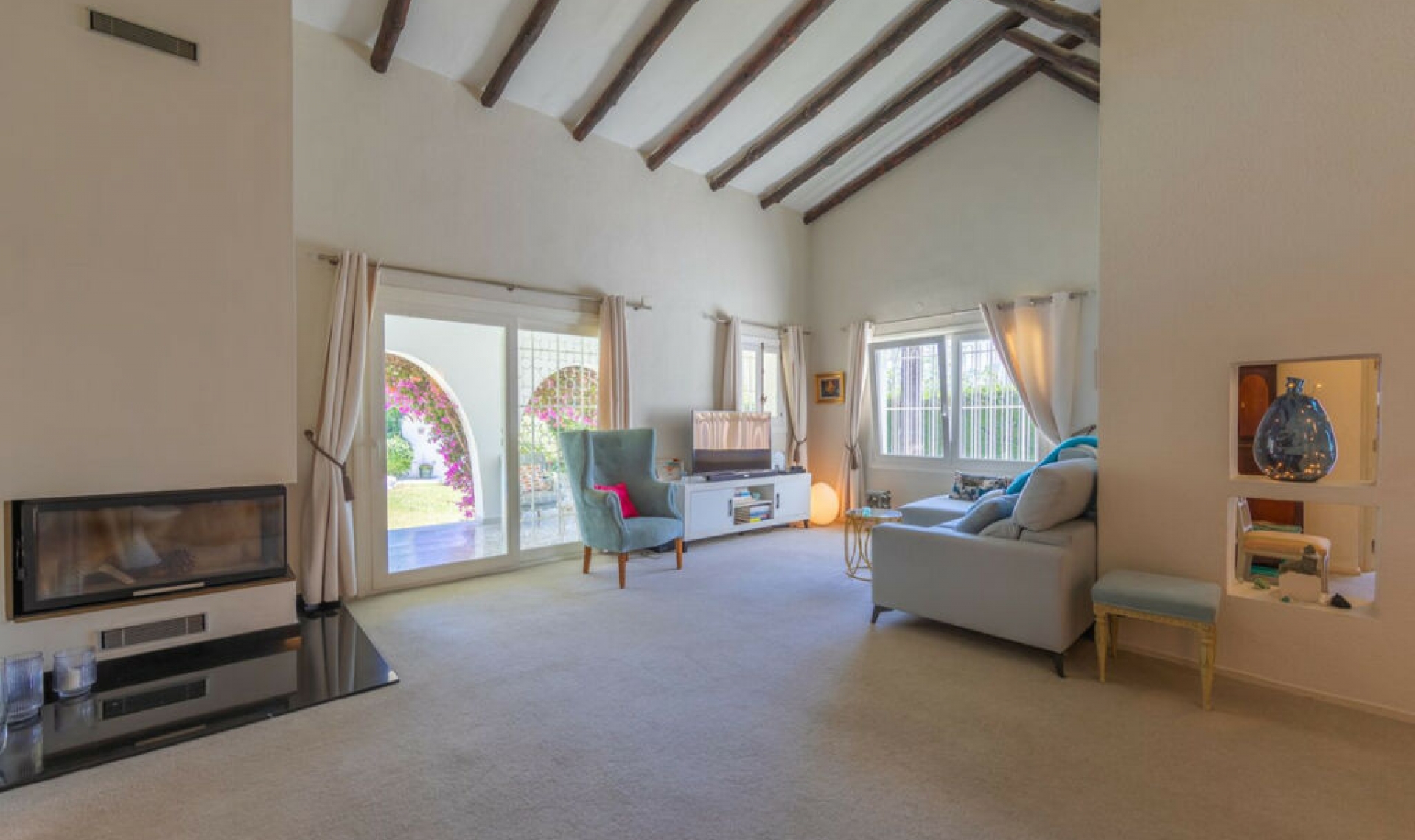 Resale - House -
Guadalmina Alta