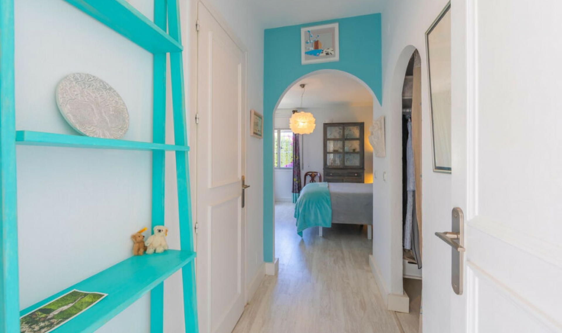 Resale - House -
Guadalmina Alta