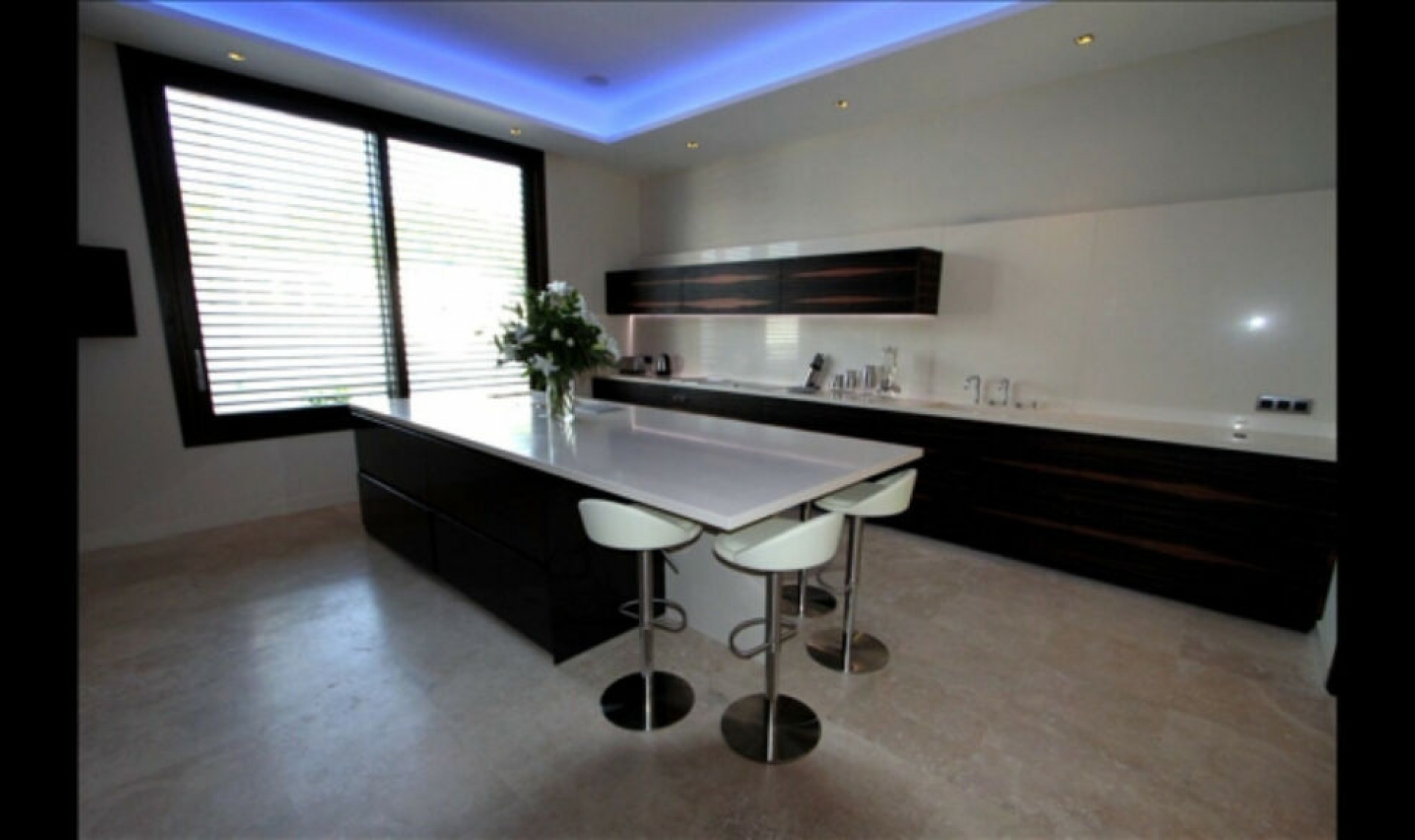 Resale - House -
Guadalmina Baja