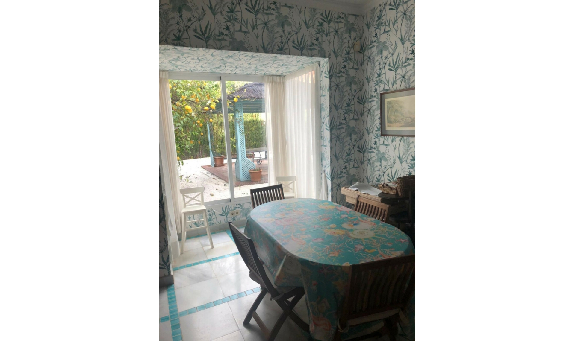 Resale - House -
Guadalmina Baja