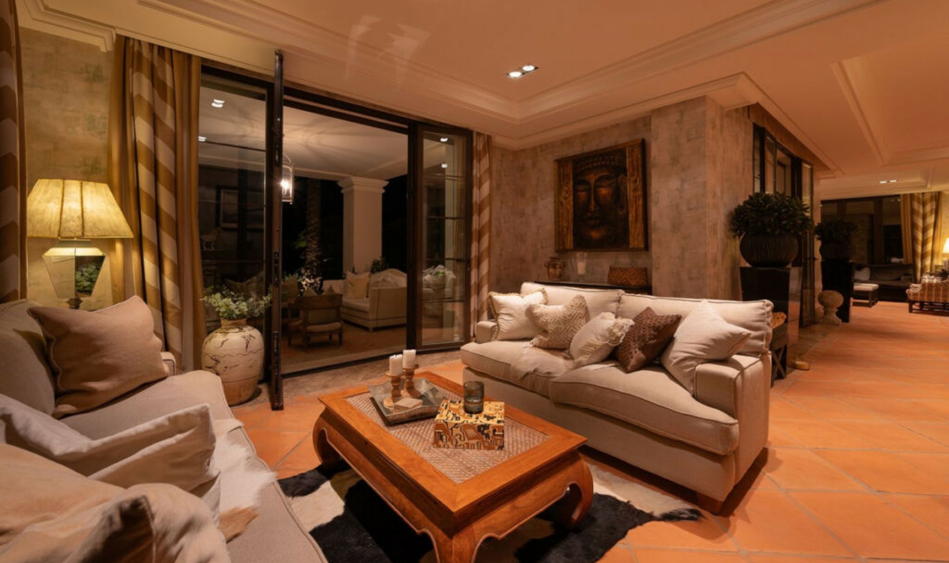 Resale - House -
Guadalmina Baja