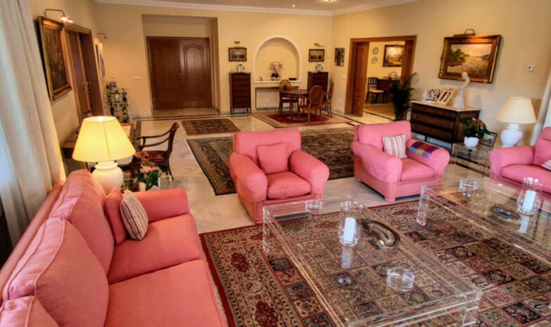 Resale - House -
Guadalmina Baja