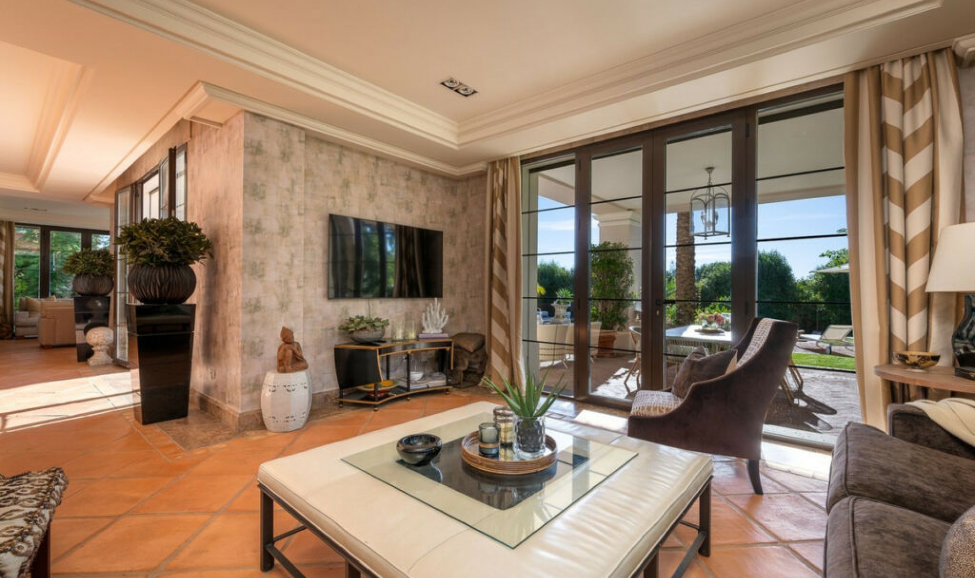 Resale - House -
Guadalmina Baja