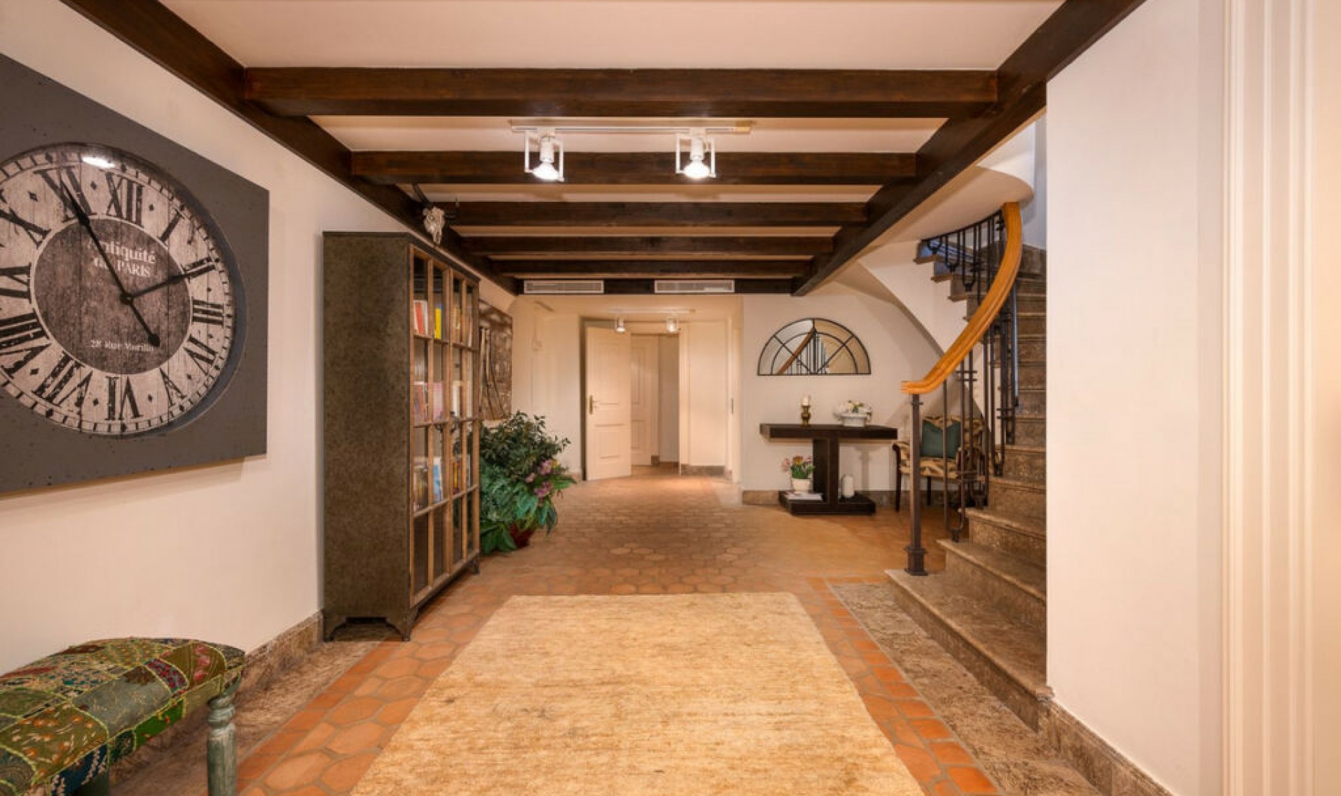 Resale - House -
Guadalmina Baja