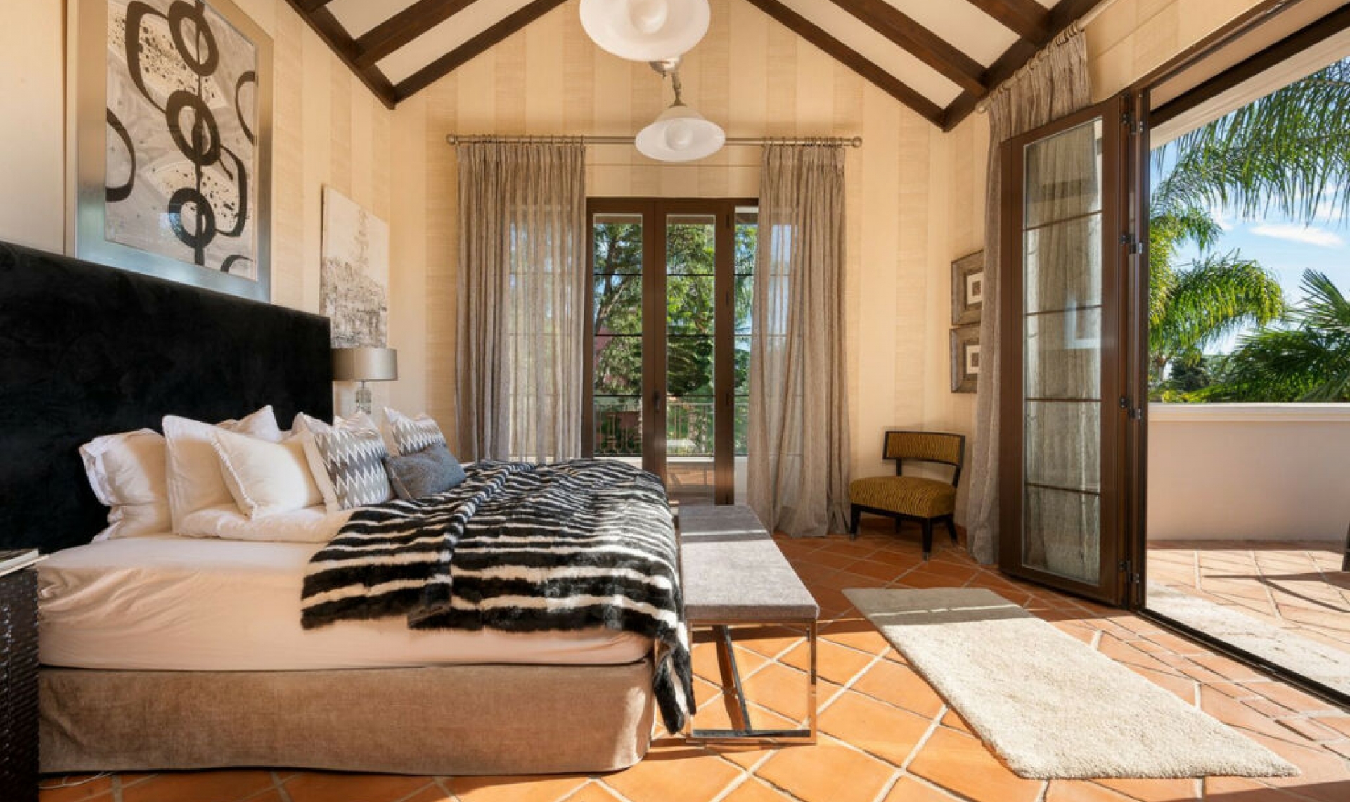 Resale - House -
Guadalmina Baja