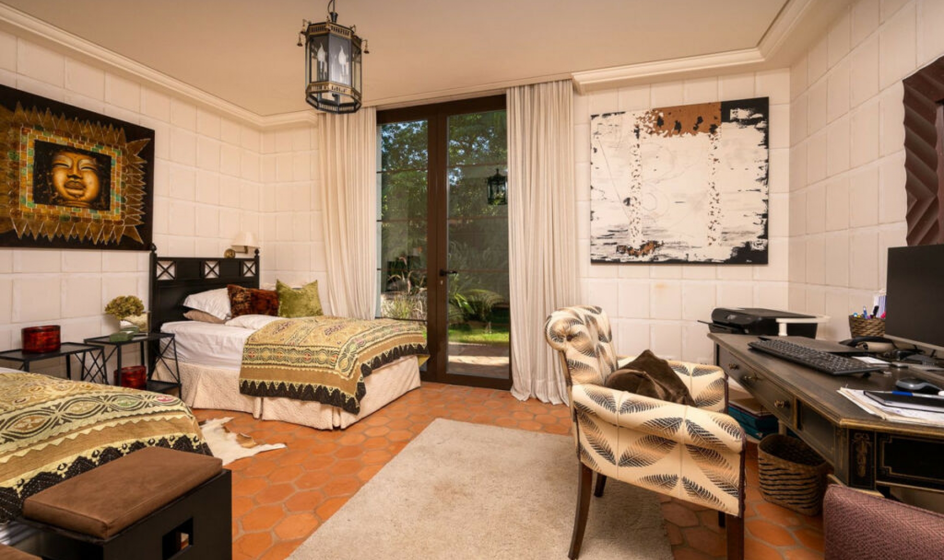 Resale - House -
Guadalmina Baja