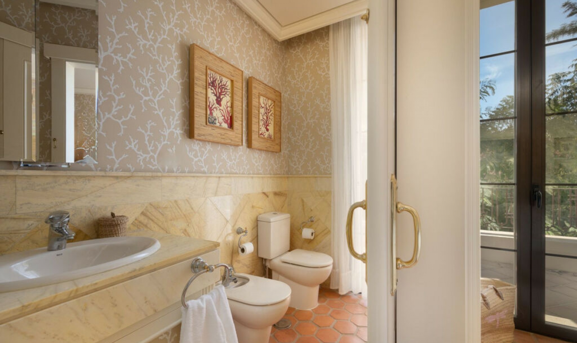 Resale - House -
Guadalmina Baja