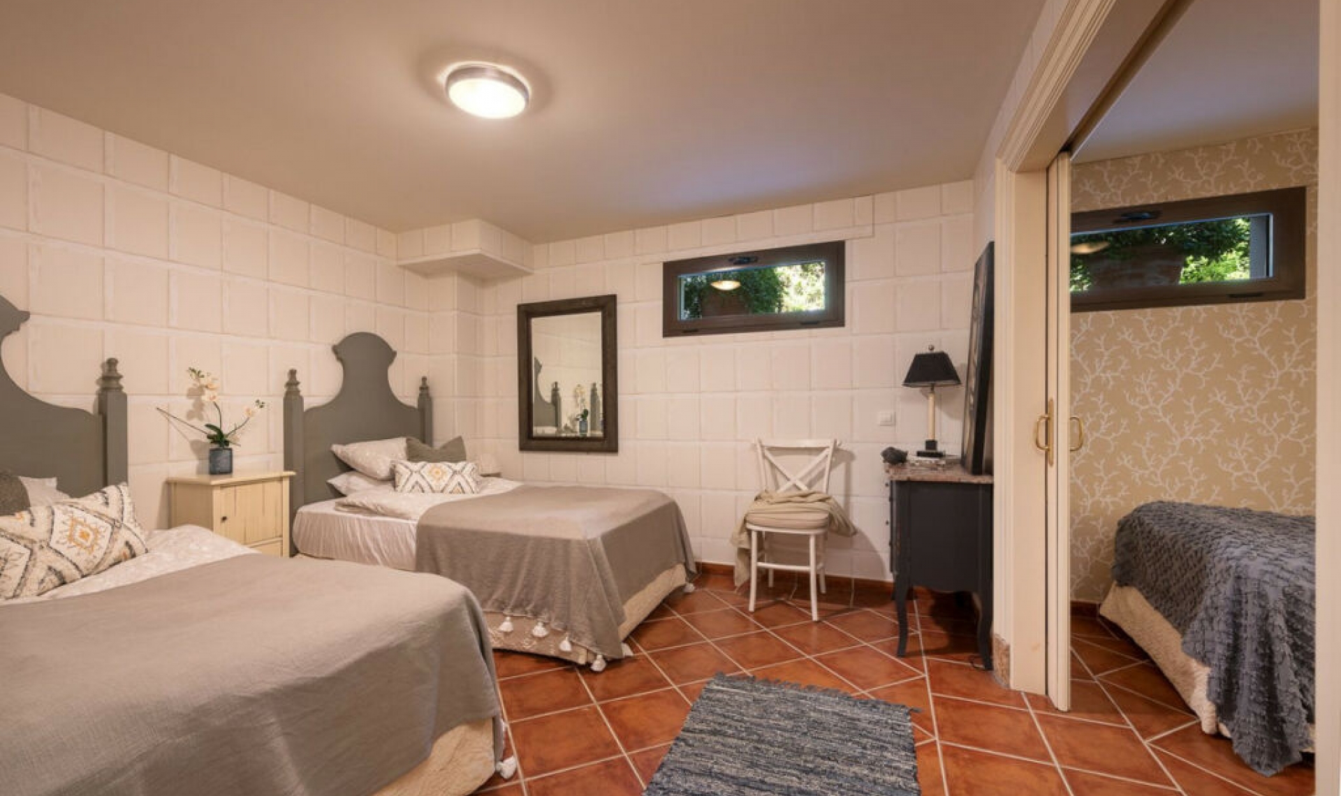 Resale - House -
Guadalmina Baja