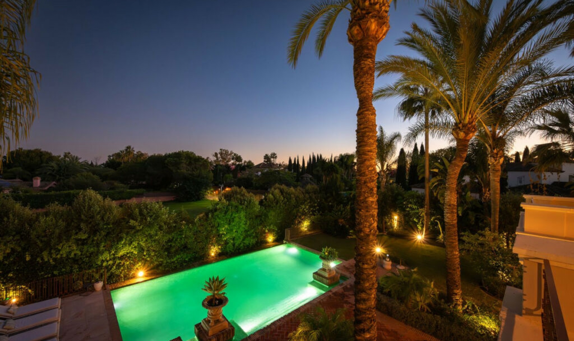 Resale - House -
Guadalmina Baja