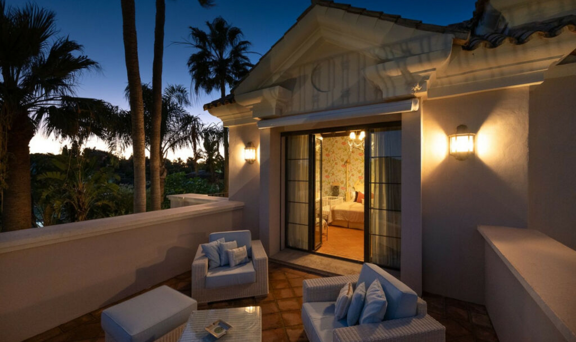 Resale - House -
Guadalmina Baja