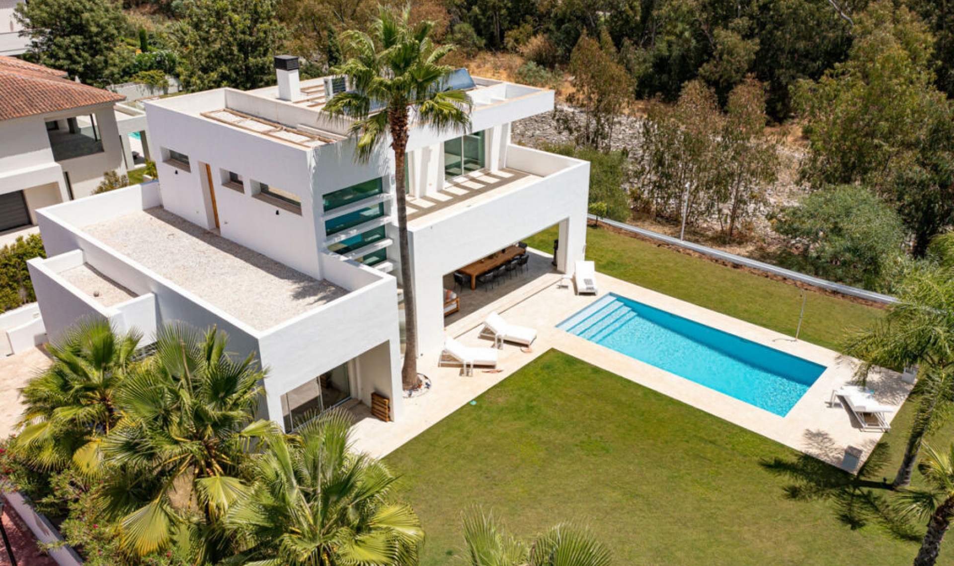 Resale - House -
Guadalmina Baja