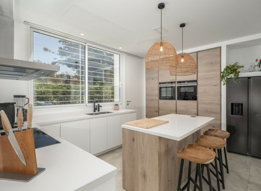 Resale - House -
Guadalmina Baja