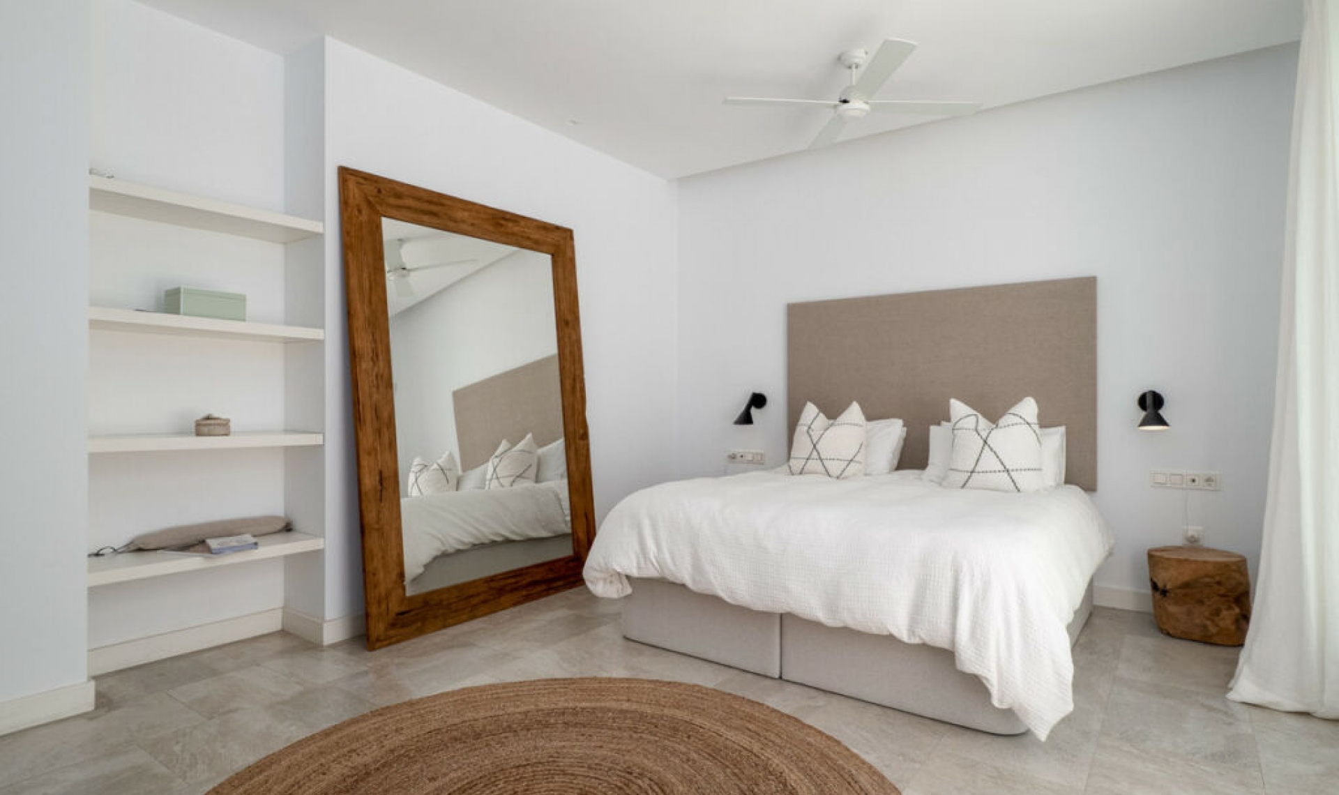 Resale - House -
Guadalmina Baja