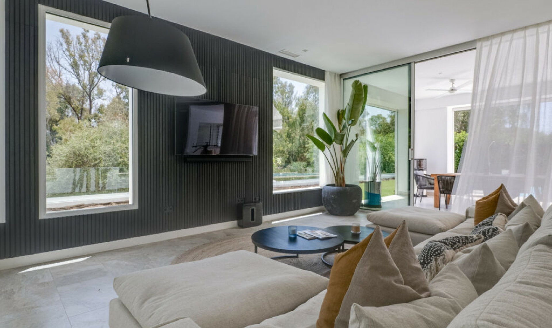 Resale - House -
Guadalmina Baja