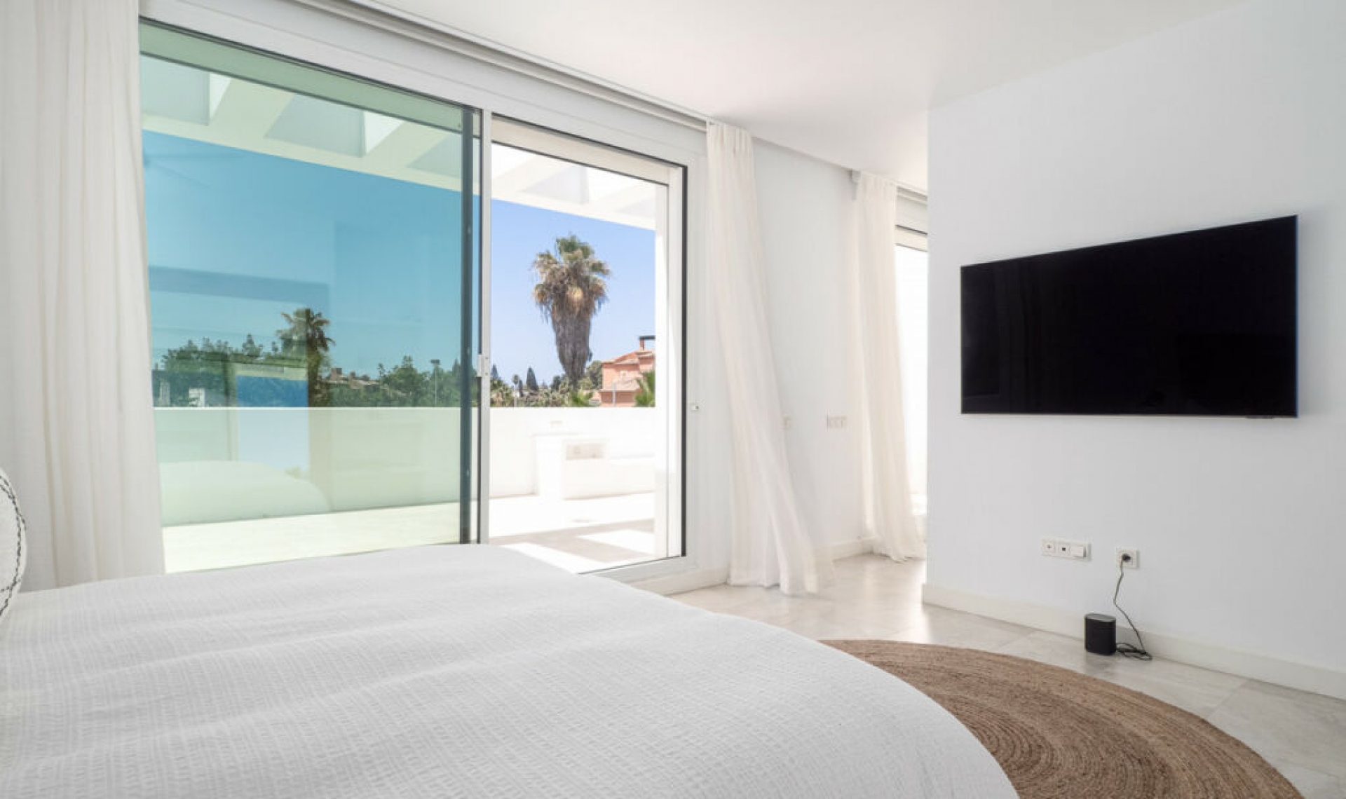 Resale - House -
Guadalmina Baja