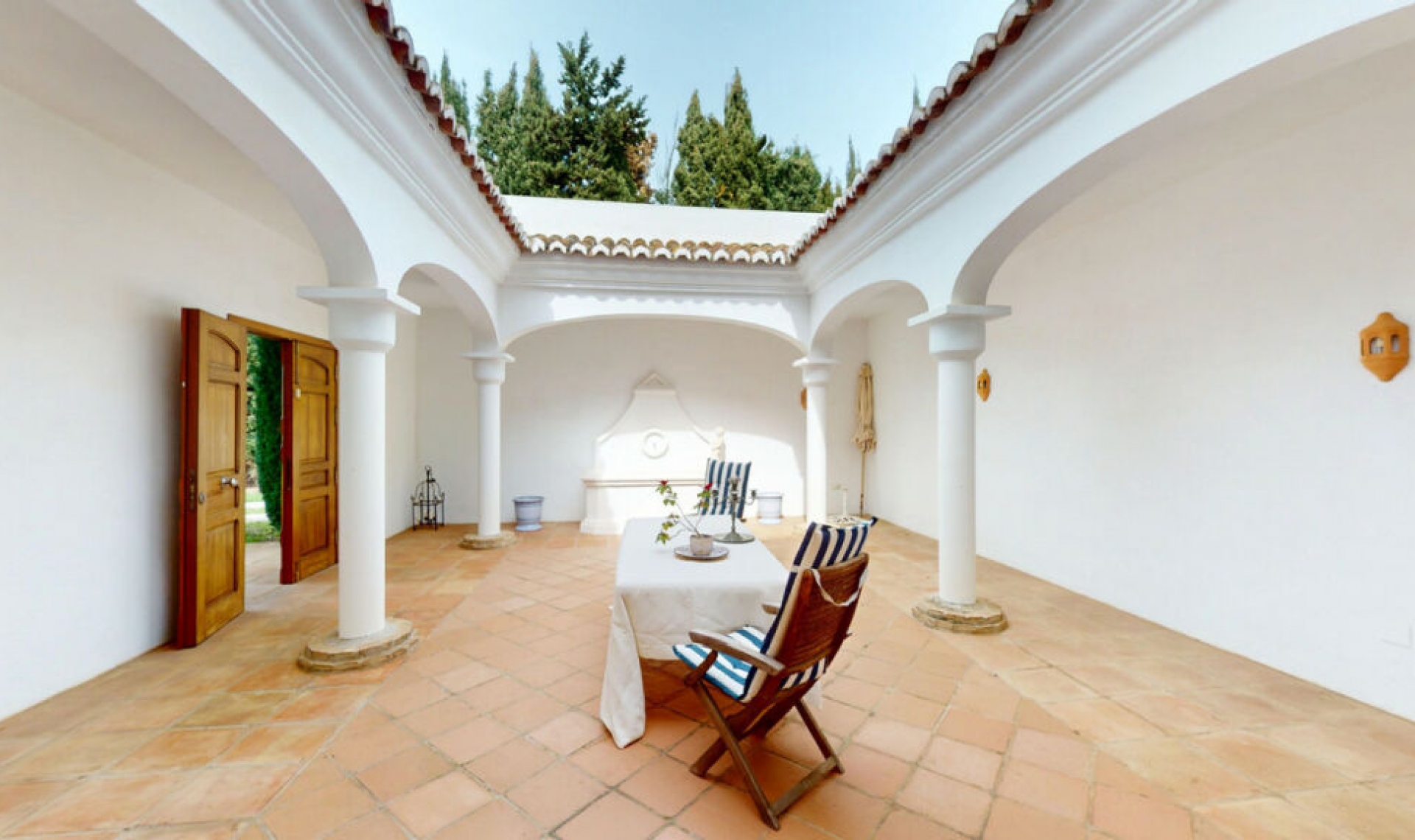 Resale - House -
Guadalmina Baja