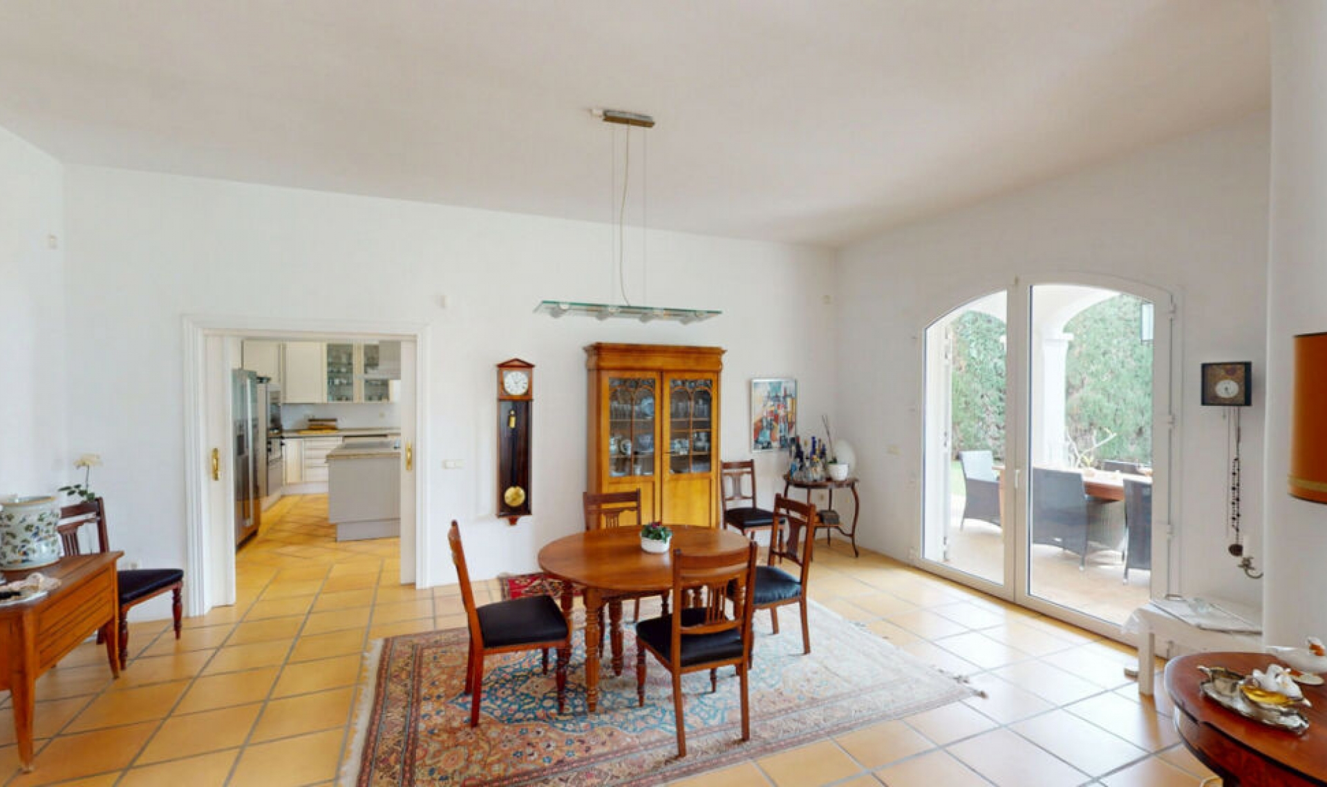 Resale - House -
Guadalmina Baja