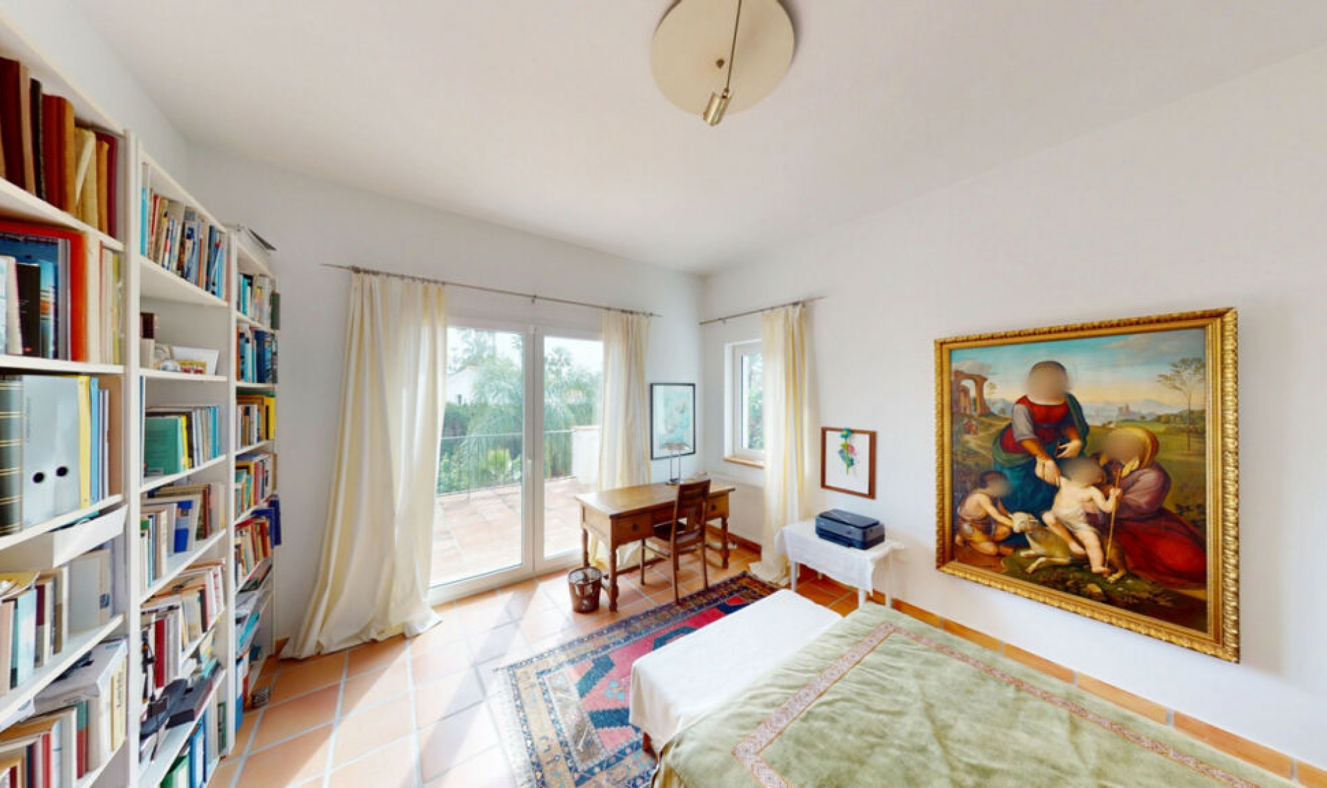 Resale - House -
Guadalmina Baja