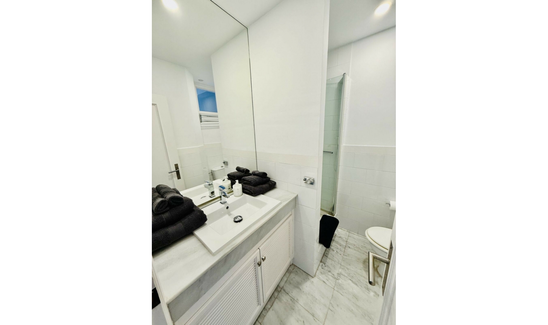 Resale - House -
Guadalmina Baja