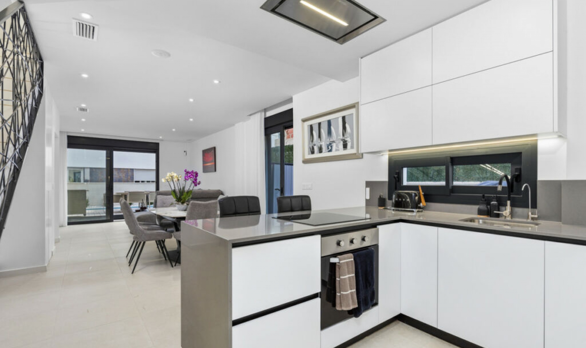 Resale - House -
Guardamar del Segura