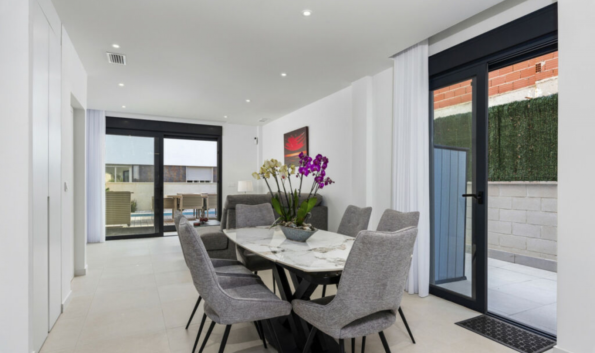 Resale - House -
Guardamar del Segura