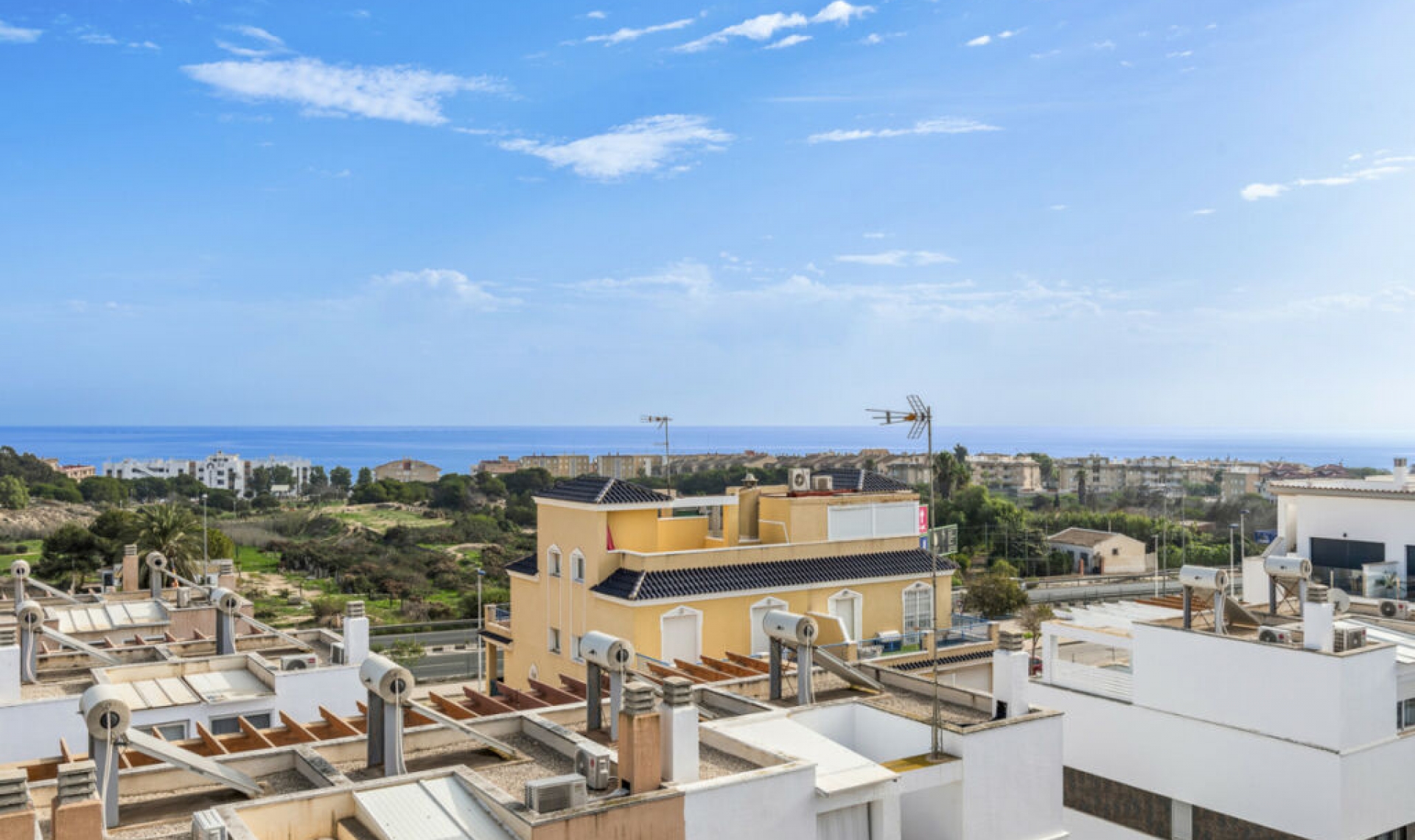 Resale - House -
Guardamar del Segura