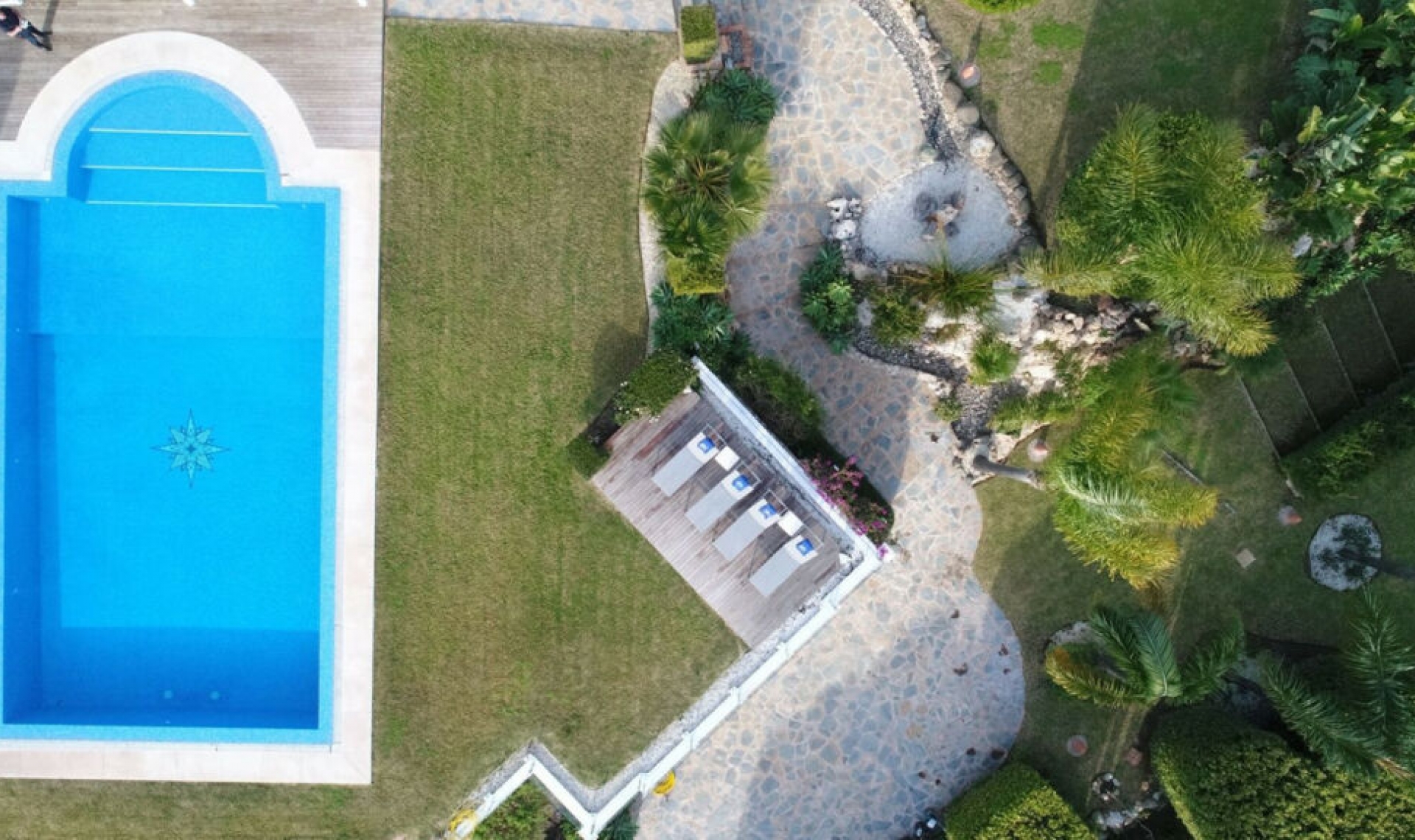 Resale - House -
Hacienda Las Chapas