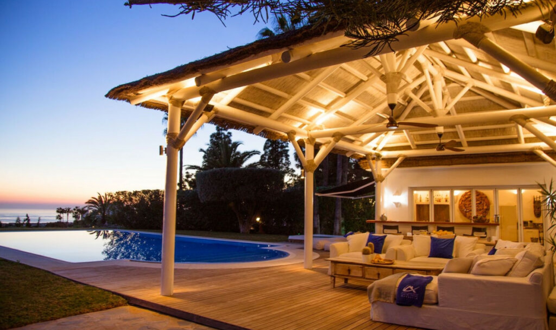 Resale - House -
Hacienda Las Chapas