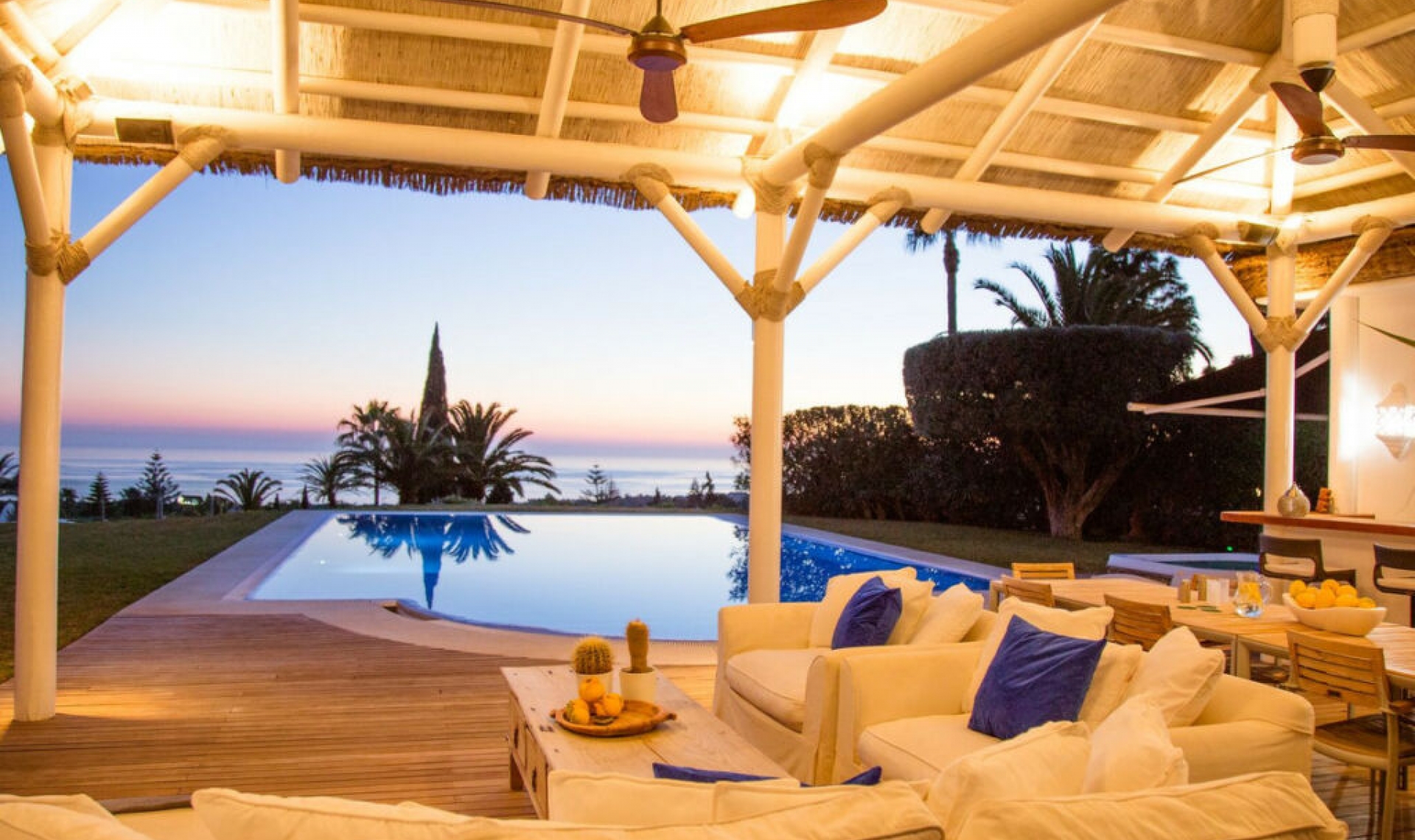 Resale - House -
Hacienda Las Chapas