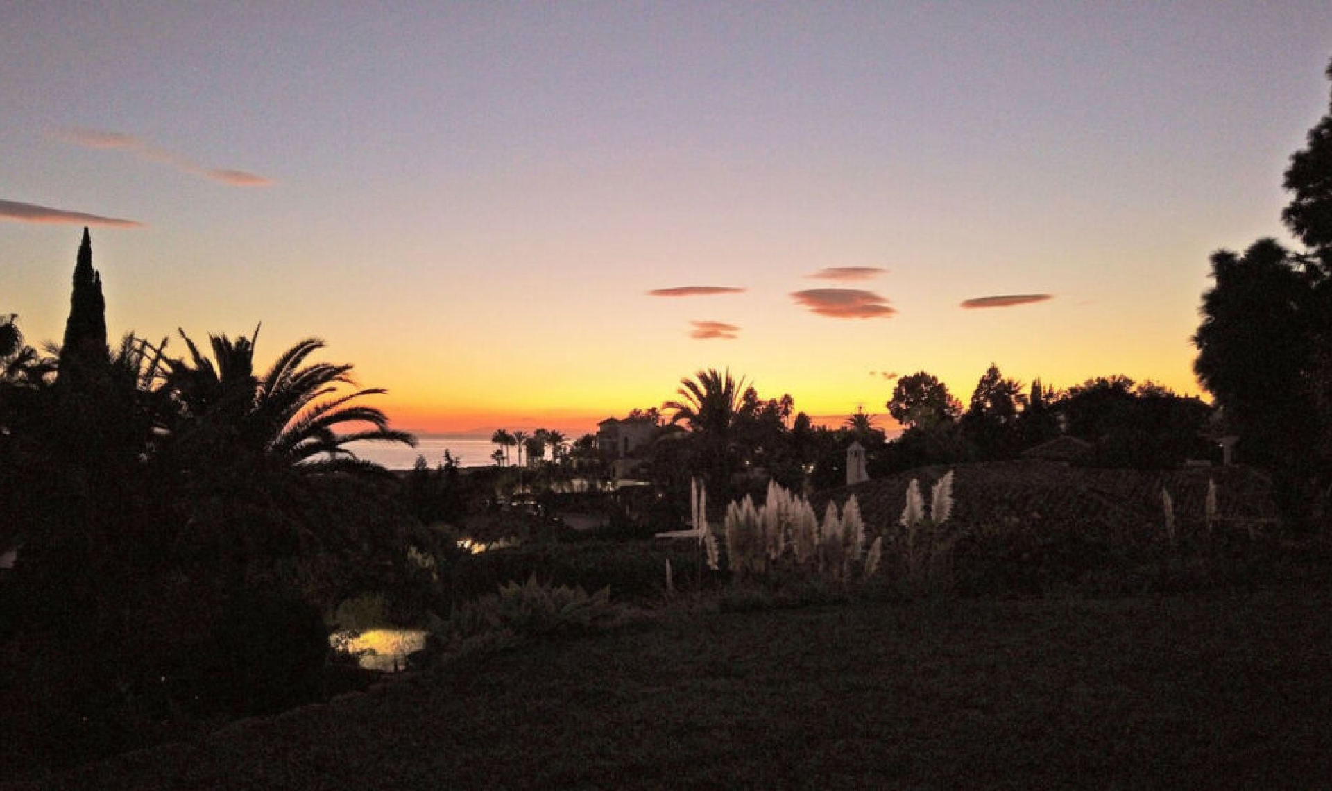 Resale - House -
Hacienda Las Chapas