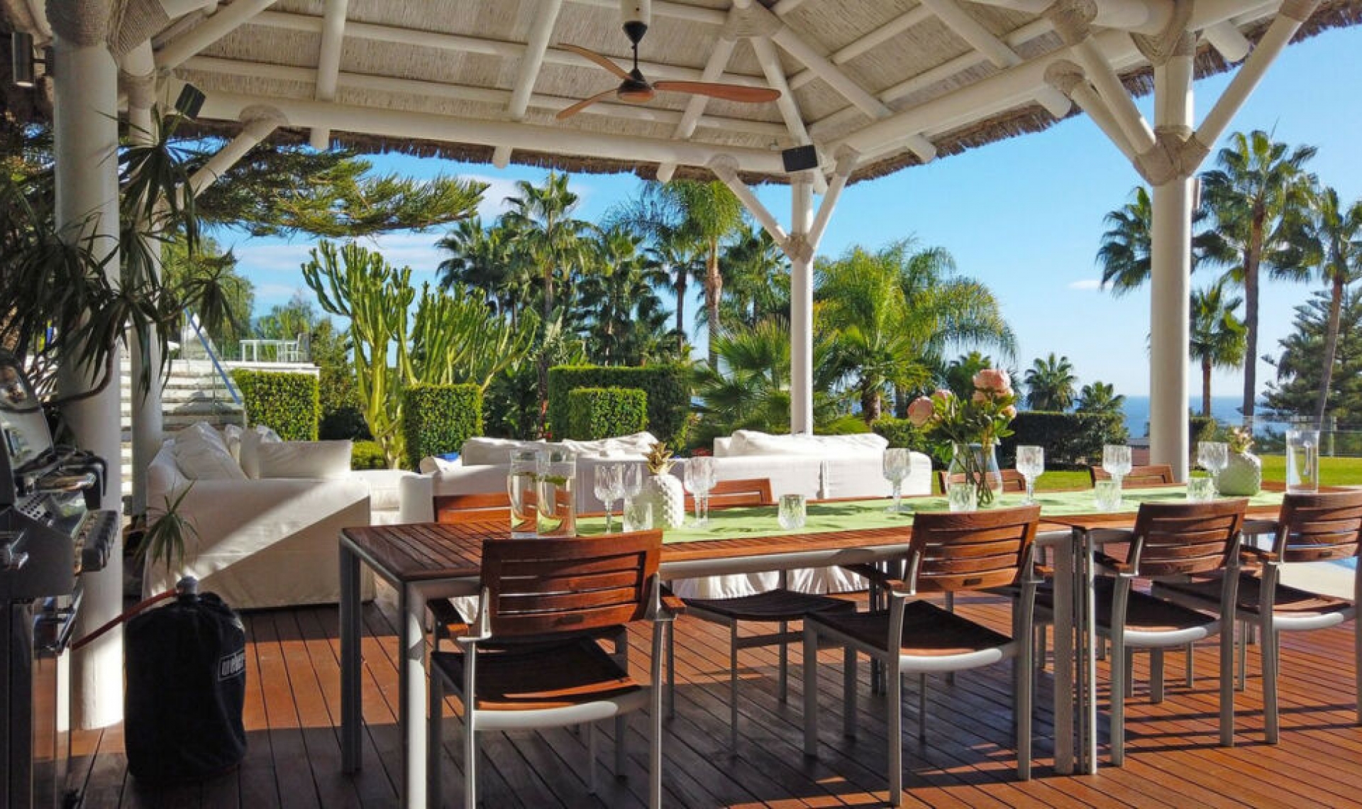 Resale - House -
Hacienda Las Chapas