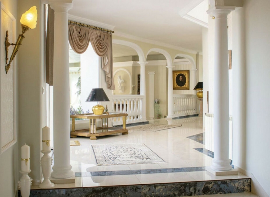 Resale - House -
Hacienda Las Chapas