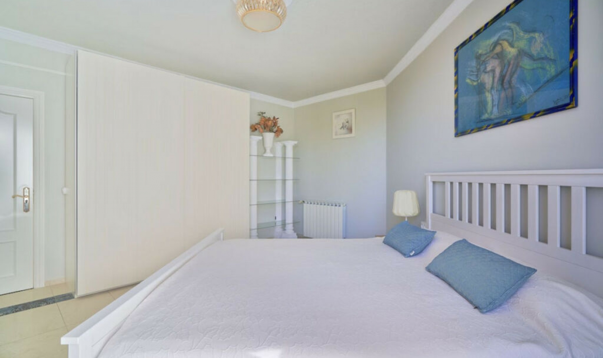 Resale - House -
Hacienda Las Chapas