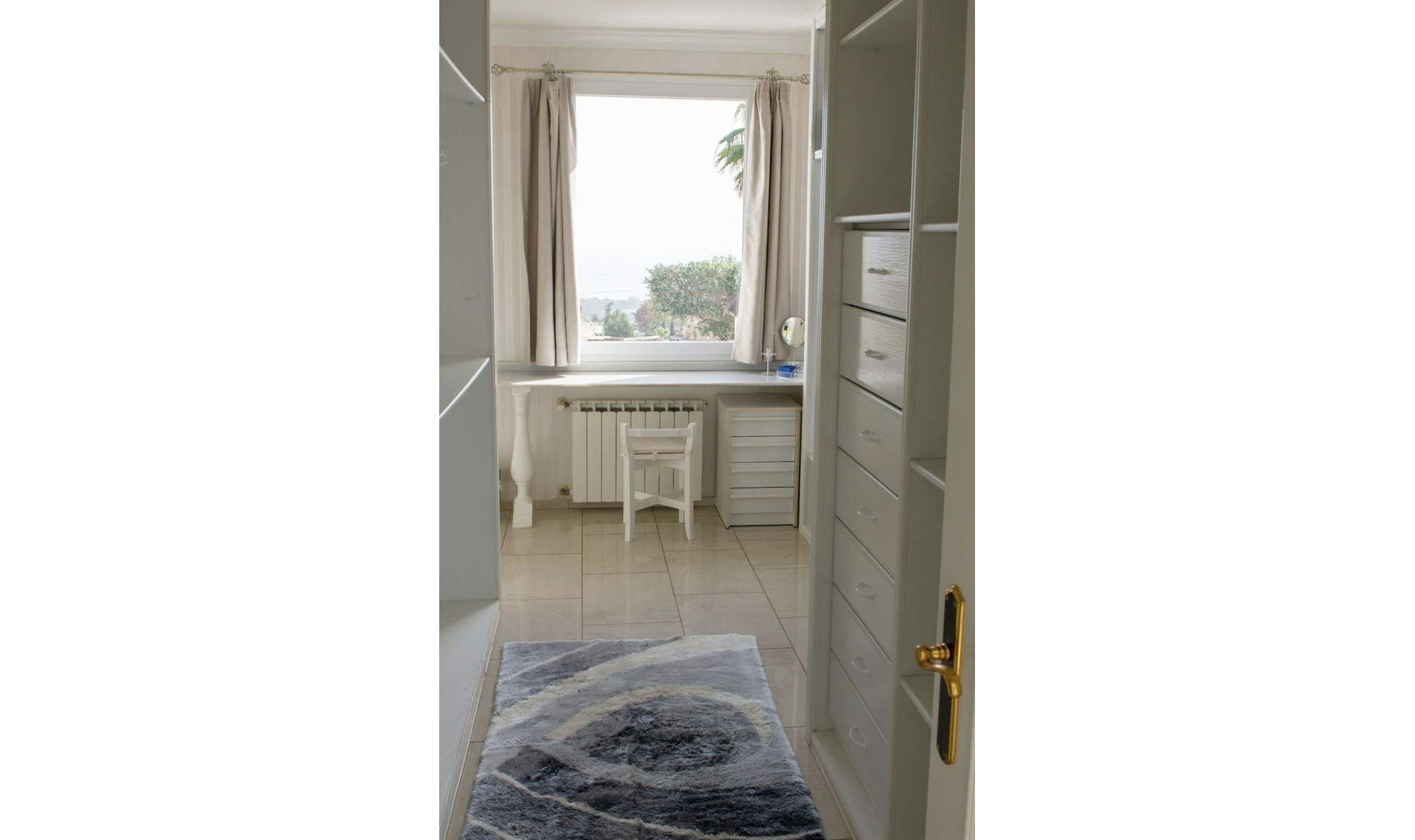 Resale - House -
Hacienda Las Chapas