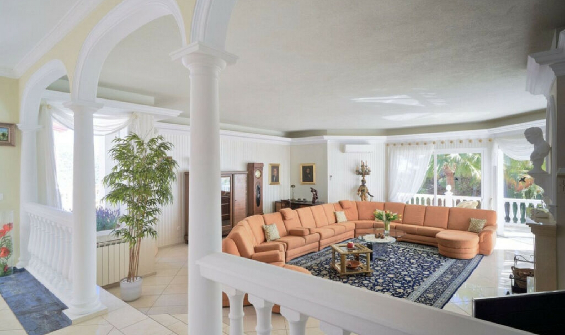 Resale - House -
Hacienda Las Chapas