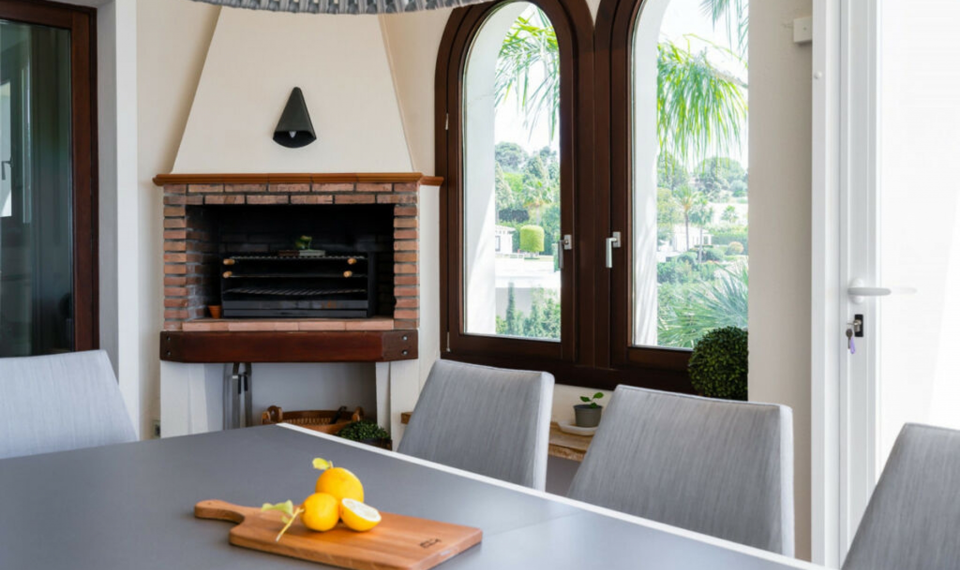 Resale - House -
Hacienda Las Chapas