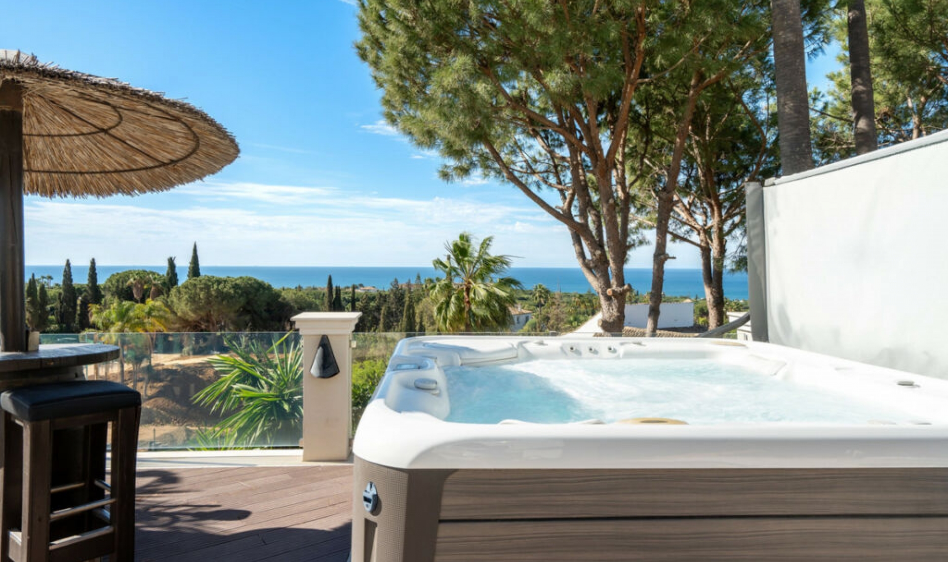 Resale - House -
Hacienda Las Chapas