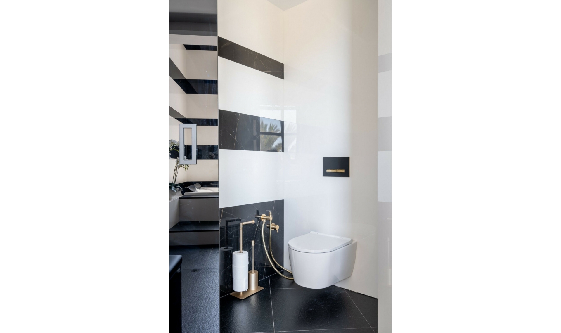 Resale - House -
Hacienda Las Chapas