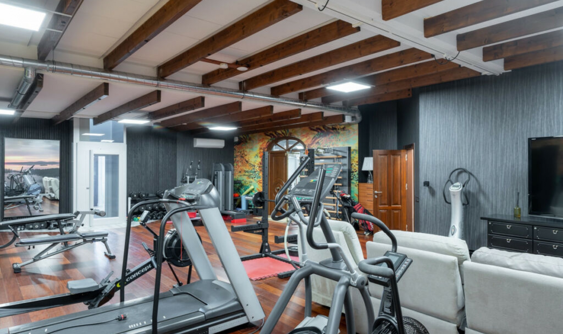 Resale - House -
Hacienda Las Chapas