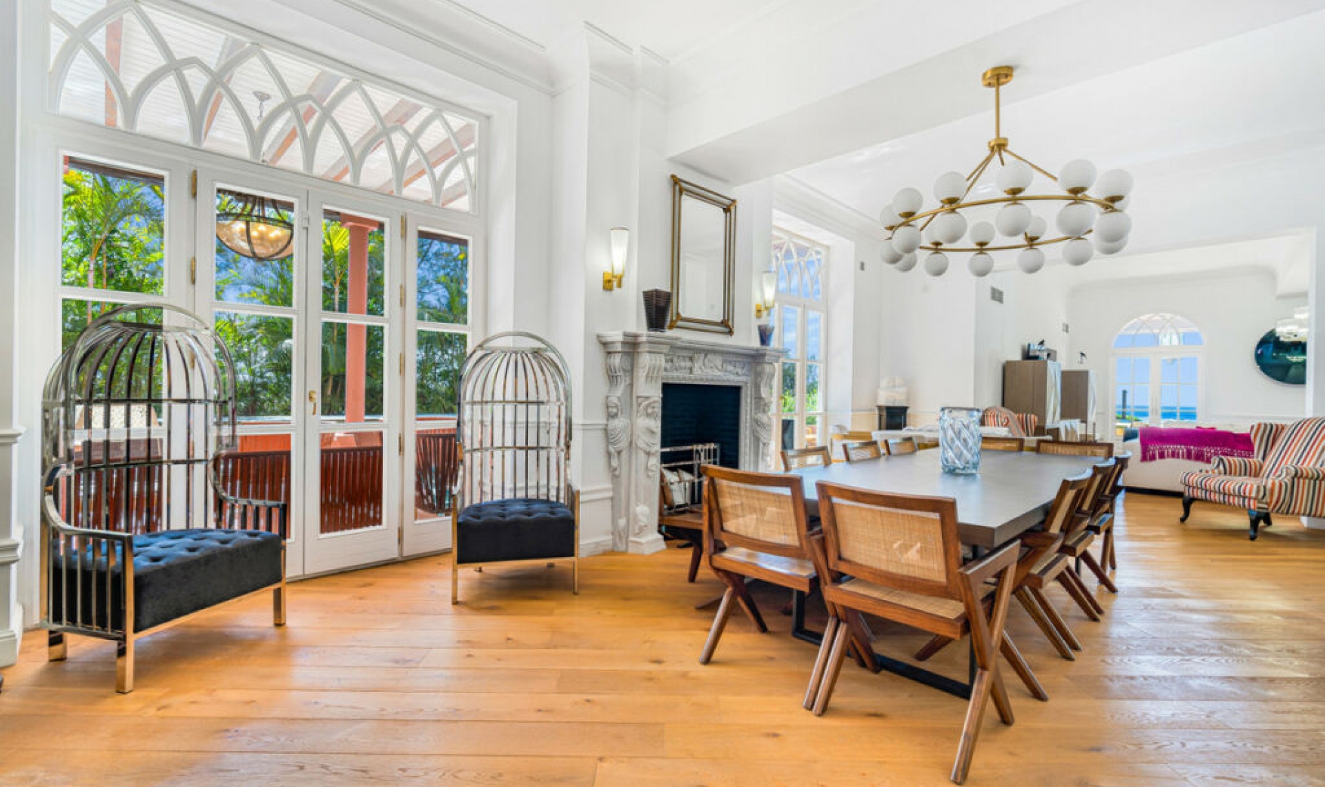 Resale - House -
Hacienda Las Chapas