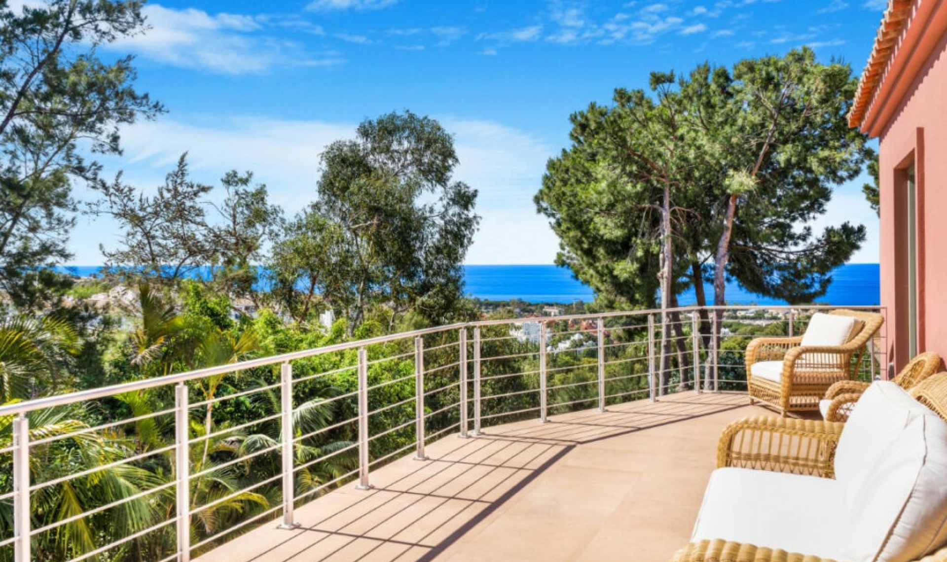 Resale - House -
Hacienda Las Chapas